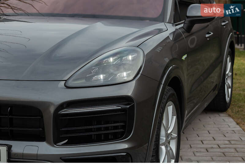 Позашляховик / Кросовер Porsche Cayenne Coupe 2021 в Києві
