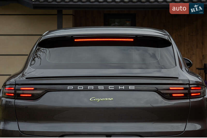 Позашляховик / Кросовер Porsche Cayenne Coupe 2021 в Києві