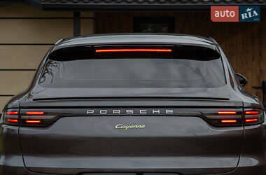 Внедорожник / Кроссовер Porsche Cayenne Coupe 2021 в 