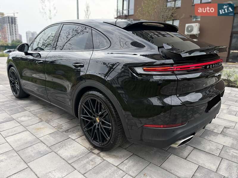 Позашляховик / Кросовер Porsche Cayenne Coupe 2024 в Києві