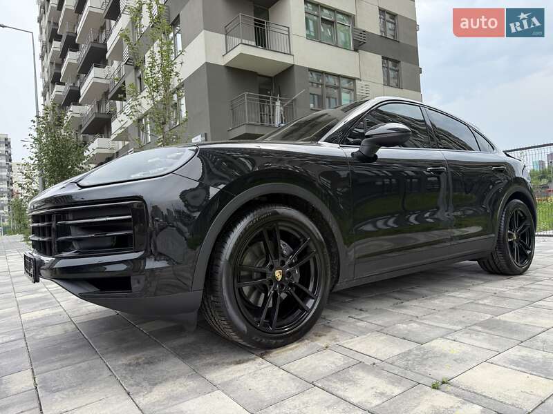 Позашляховик / Кросовер Porsche Cayenne Coupe 2024 в Києві