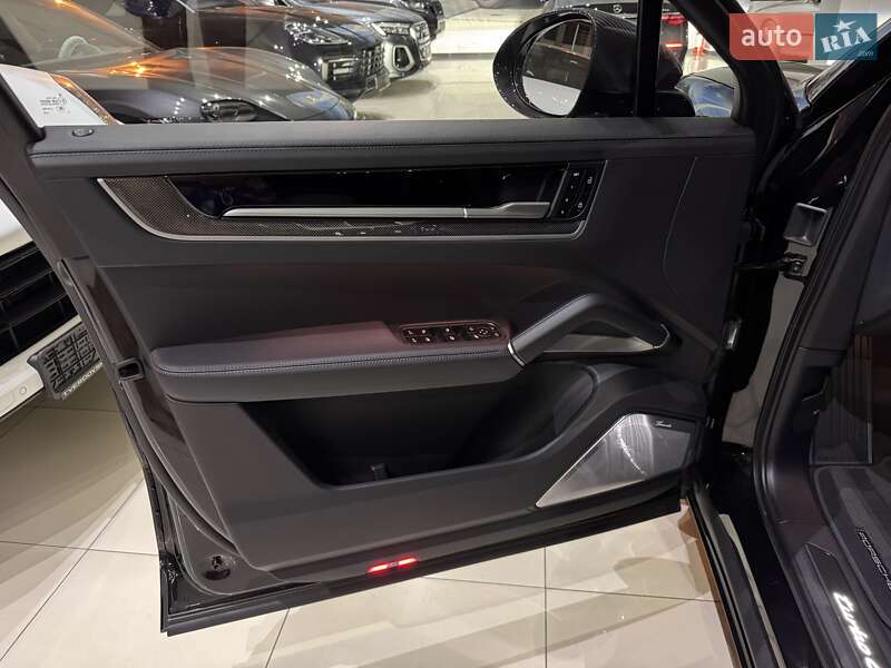 Внедорожник / Кроссовер Porsche Cayenne Coupe 2023 в Одессе