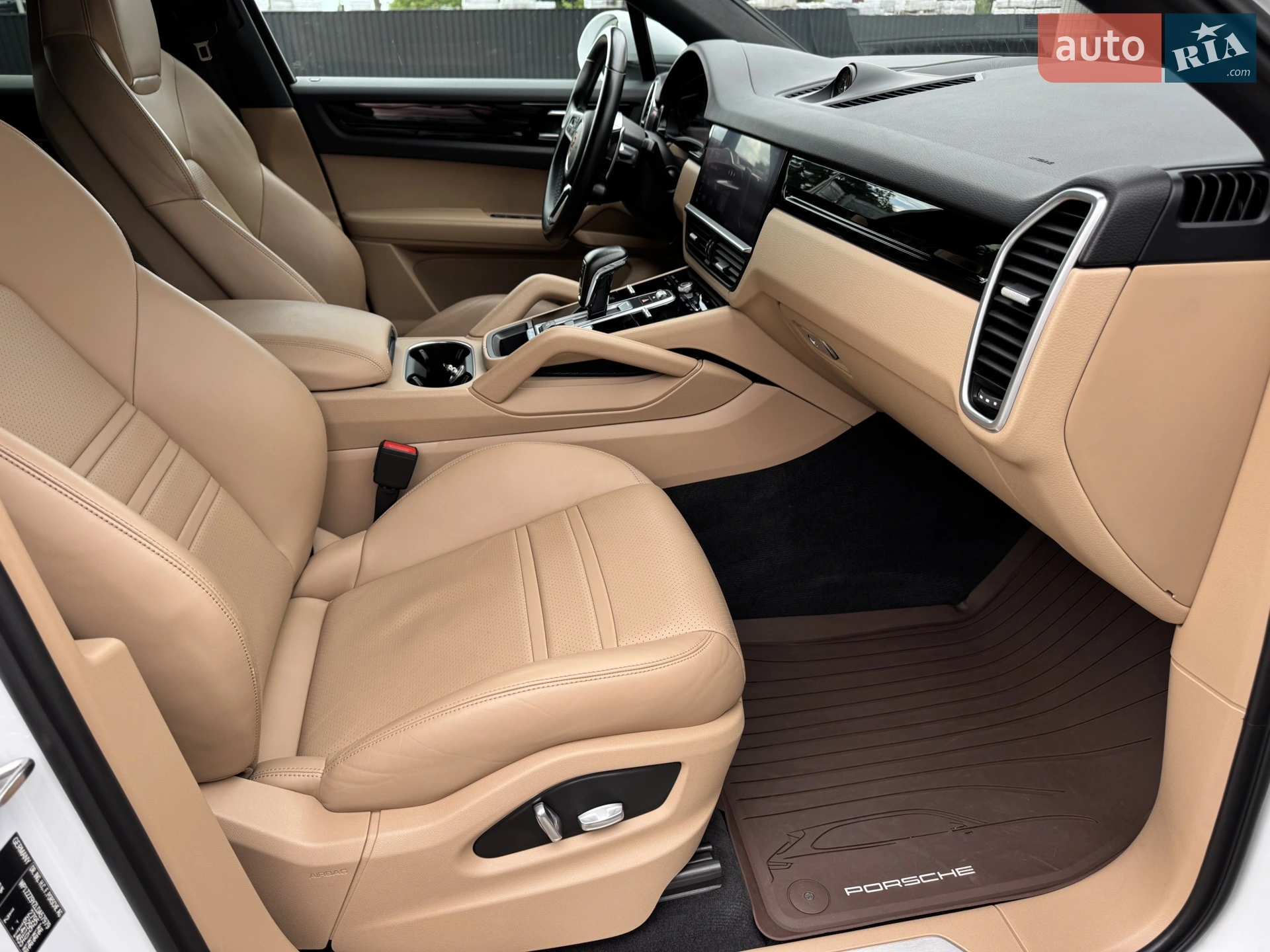 2019 Porsche Cayenne Coupe - мініатюра 149