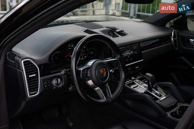 Внедорожник / Кроссовер Porsche Cayenne Coupe 2019 в Киеве
