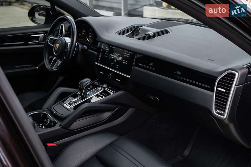 Внедорожник / Кроссовер Porsche Cayenne Coupe 2019 в Киеве