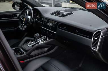 Внедорожник / Кроссовер Porsche Cayenne Coupe 2019 в 
