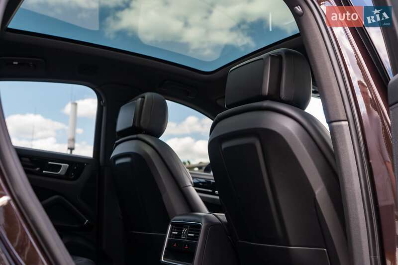 Внедорожник / Кроссовер Porsche Cayenne Coupe 2019 в Киеве