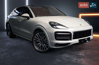 Позашляховик / Кросовер Porsche Cayenne Coupe 2021 в Києві