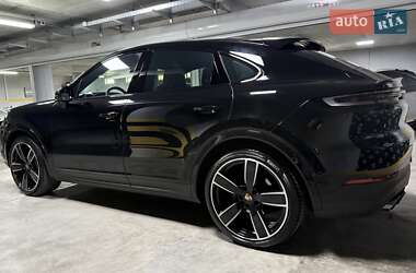 Внедорожник / Кроссовер Porsche Cayenne Coupe 2023 в 
