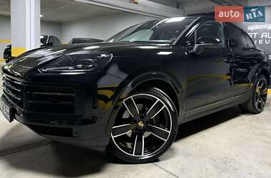 Внедорожник / Кроссовер Porsche Cayenne Coupe 2023 в 