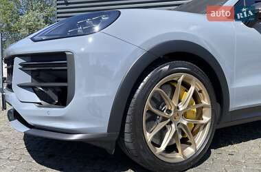 Позашляховик / Кросовер Porsche Cayenne Coupe 2024 в 
