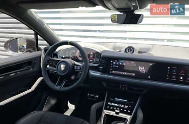Позашляховик / Кросовер Porsche Cayenne Coupe 2024 в 