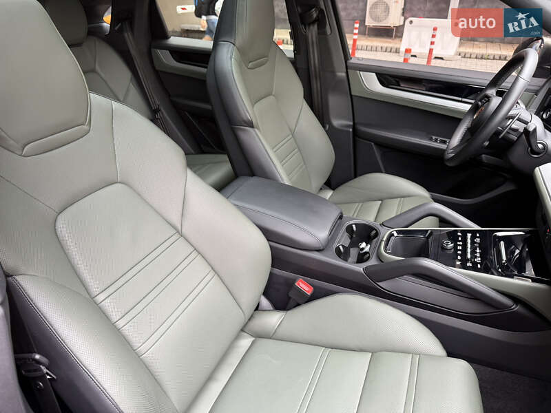 Позашляховик / Кросовер Porsche Cayenne Coupe 2023 в Києві