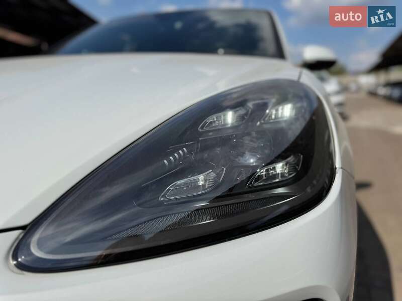 Внедорожник / Кроссовер Porsche Cayenne Coupe 2021 в Кривом Роге