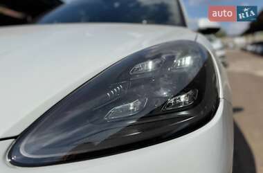 Внедорожник / Кроссовер Porsche Cayenne Coupe 2021 в 