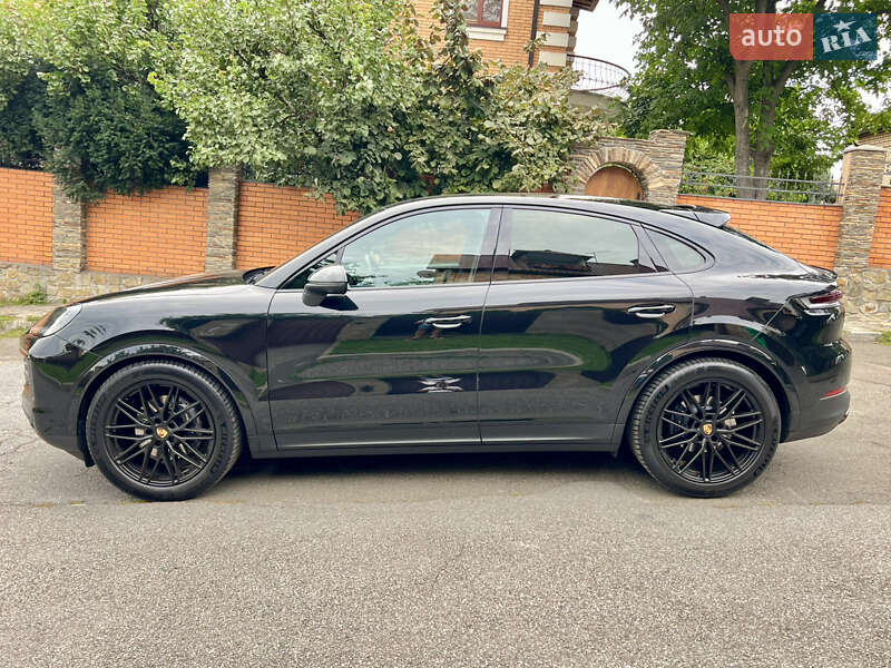 Внедорожник / Кроссовер Porsche Cayenne Coupe 2023 в Киеве