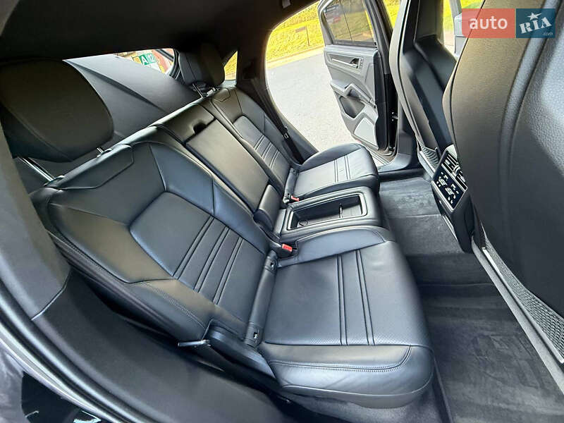 Позашляховик / Кросовер Porsche Cayenne Coupe 2023 в Києві фото 68 Позашляховик / Кросовер Porsche Cayenne Coupe 2023 в Києві