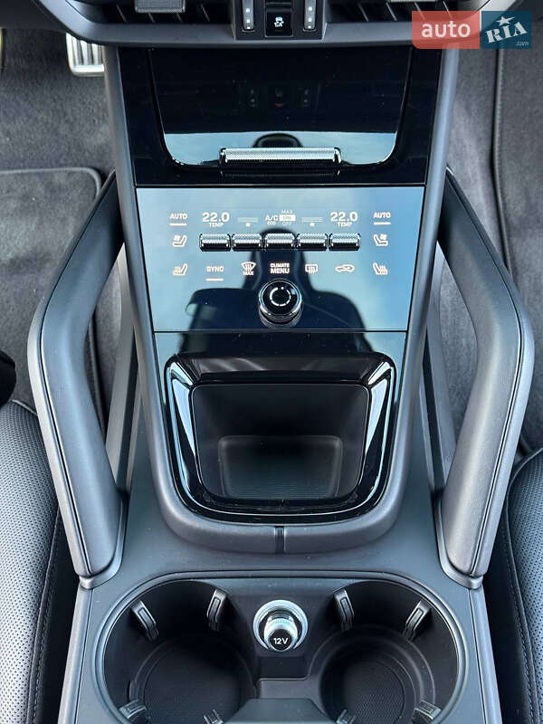 Позашляховик / Кросовер Porsche Cayenne Coupe 2023 в Києві фото 83 Позашляховик / Кросовер Porsche Cayenne Coupe 2023 в Києві