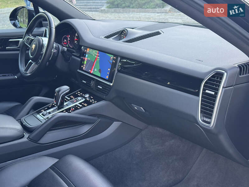 Внедорожник / Кроссовер Porsche Cayenne Coupe 2021 в Киеве фото 26 Внедорожник / Кроссовер Porsche Cayenne Coupe 2021 в Киеве
