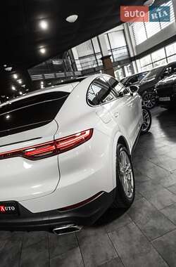 Внедорожник / Кроссовер Porsche Cayenne Coupe 2021 в 