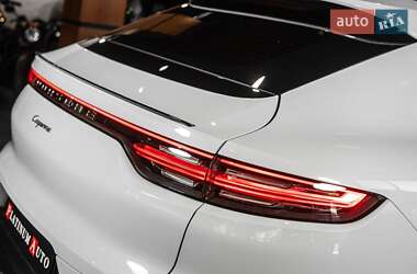 Внедорожник / Кроссовер Porsche Cayenne Coupe 2021 в 