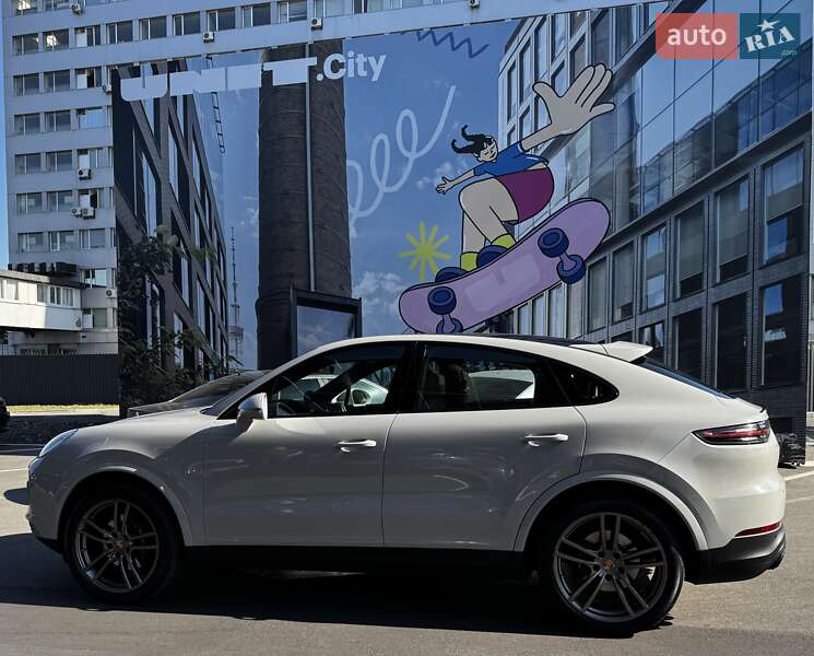 Porsche Cayenne Coupe 2021