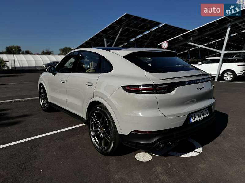 Внедорожник / Кроссовер Porsche Cayenne Coupe 2021 в Киеве