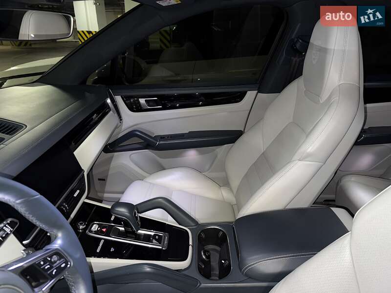 Внедорожник / Кроссовер Porsche Cayenne Coupe 2019 в Киеве