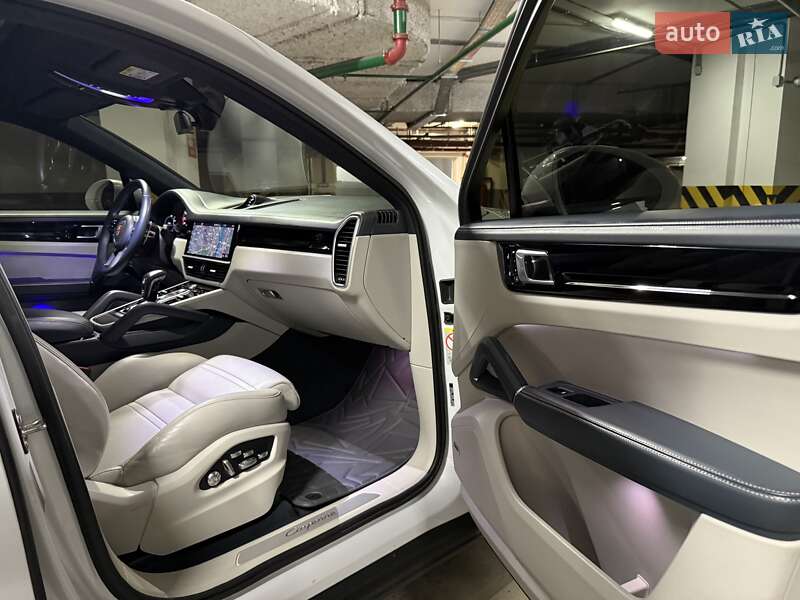 Внедорожник / Кроссовер Porsche Cayenne Coupe 2019 в Киеве