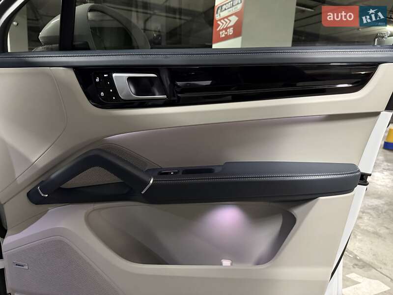 Внедорожник / Кроссовер Porsche Cayenne Coupe 2019 в Киеве