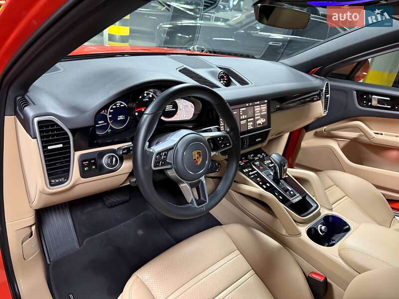 Позашляховик / Кросовер Porsche Cayenne Coupe 2020 в Києві