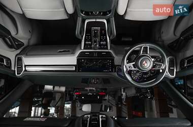 Внедорожник / Кроссовер Porsche Cayenne Coupe 2023 в 