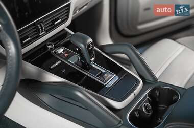 Внедорожник / Кроссовер Porsche Cayenne Coupe 2023 в 