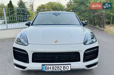 Внедорожник / Кроссовер Porsche Cayenne Coupe 2022 в 