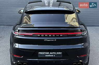 Позашляховик / Кросовер Porsche Cayenne Coupe 2024 в 