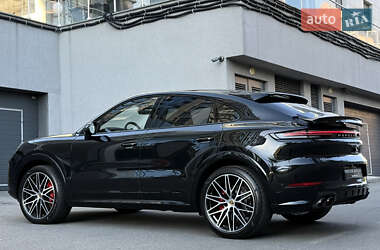 Позашляховик / Кросовер Porsche Cayenne Coupe 2024 в 