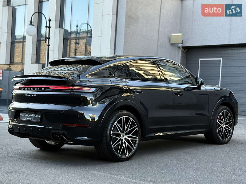 Позашляховик / Кросовер Porsche Cayenne Coupe 2024 в Києві