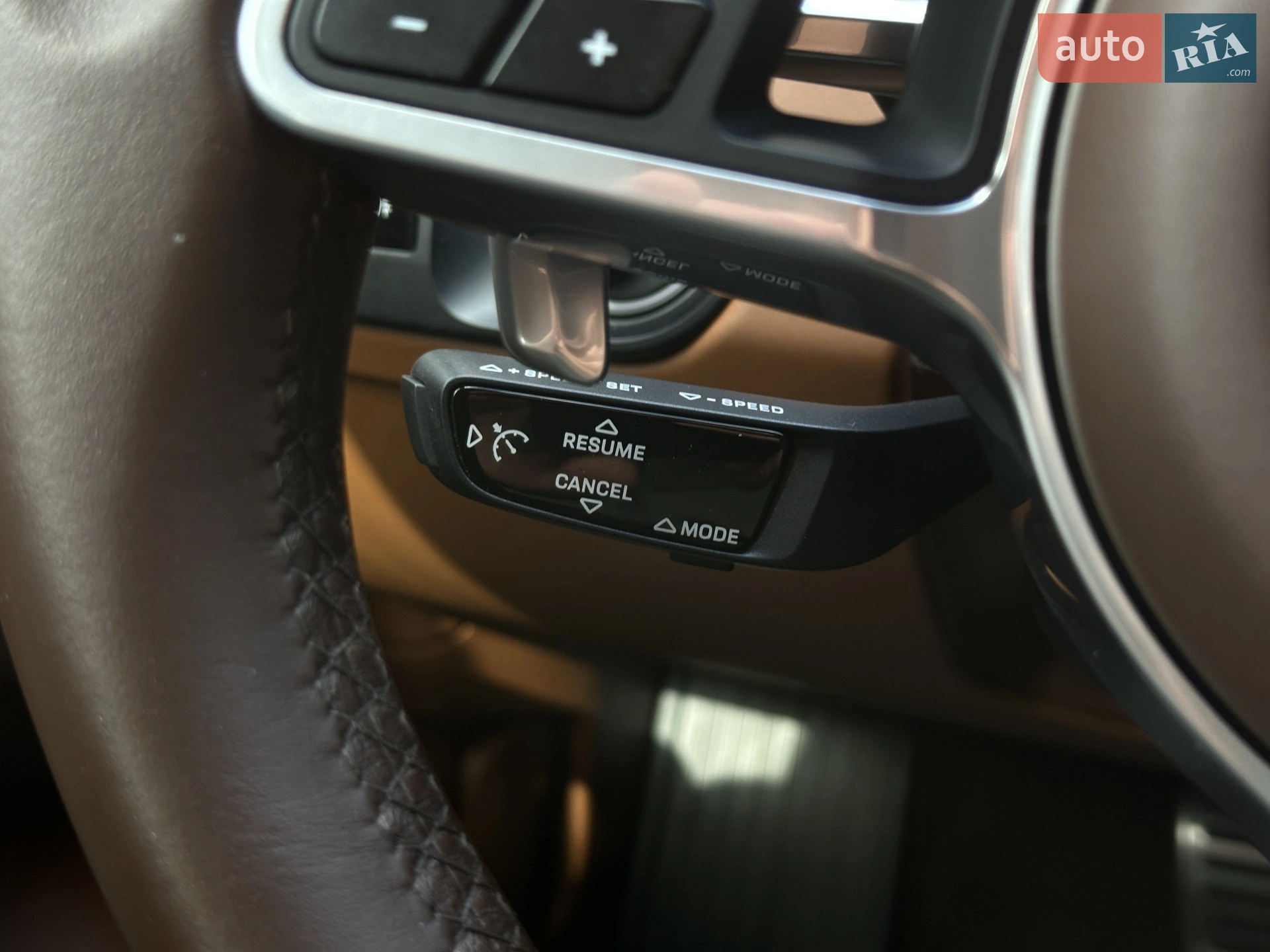 2020 Porsche Cayenne Coupe - мініатюра 43