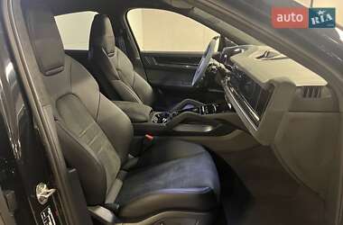 Внедорожник / Кроссовер Porsche Cayenne Coupe 2024 в 