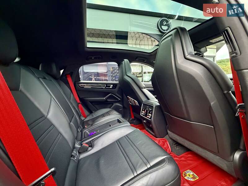 Позашляховик / Кросовер Porsche Cayenne Coupe 2019 в Львові фото 22 Позашляховик / Кросовер Porsche Cayenne Coupe 2019 в Львові