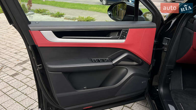 Позашляховик / Кросовер Porsche Cayenne Coupe 2023 в Львові