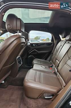Внедорожник / Кроссовер Porsche Cayenne Coupe 2020 в  фото 37 Внедорожник / Кроссовер Porsche Cayenne Coupe 2020 в