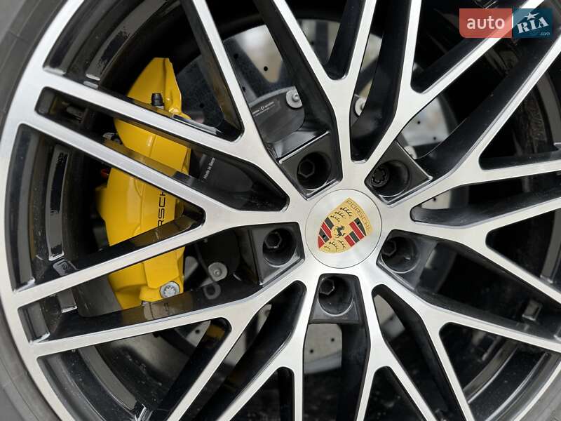 Позашляховик / Кросовер Porsche Cayenne Coupe 2024 в Києві фото 12 Позашляховик / Кросовер Porsche Cayenne Coupe 2024 в Києві