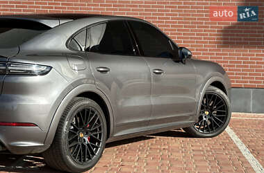 Позашляховик / Кросовер Porsche Cayenne Coupe 2021 в Одесі