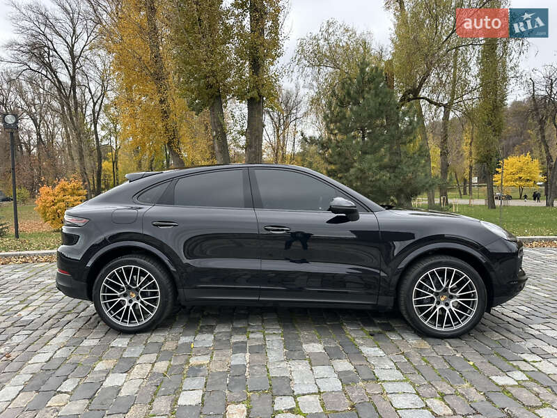 Позашляховик / Кросовер Porsche Cayenne Coupe 2021 в Києві