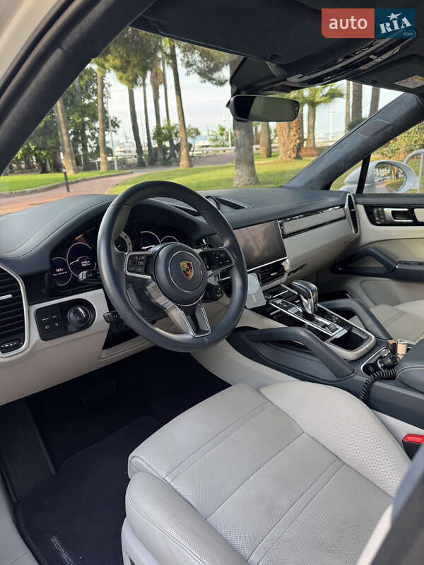 Позашляховик / Кросовер Porsche Cayenne Coupe 2022 в Києві