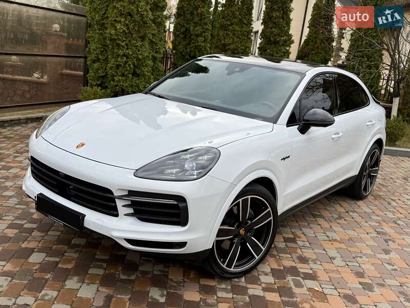 Позашляховик / Кросовер Porsche Cayenne Coupe 2022 в Києві