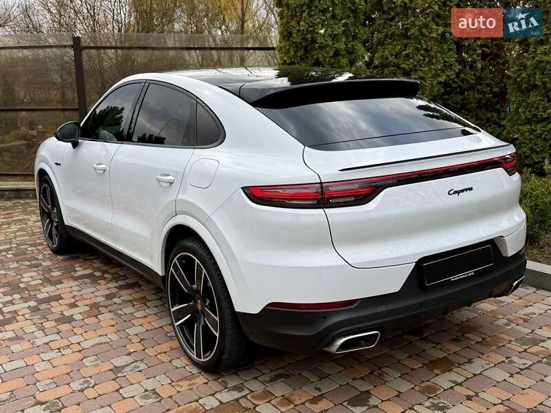 Позашляховик / Кросовер Porsche Cayenne Coupe 2022 в Києві