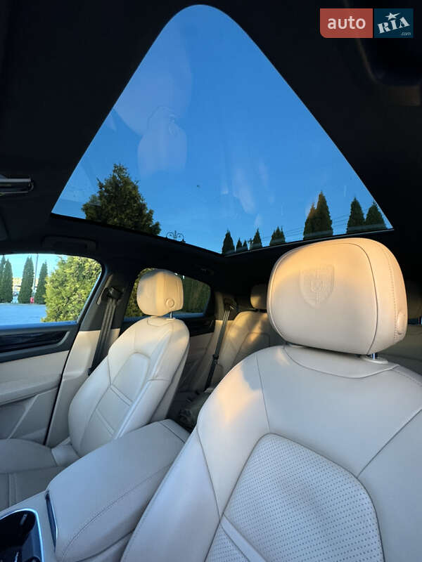 Позашляховик / Кросовер Porsche Cayenne Coupe 2021 в Львові