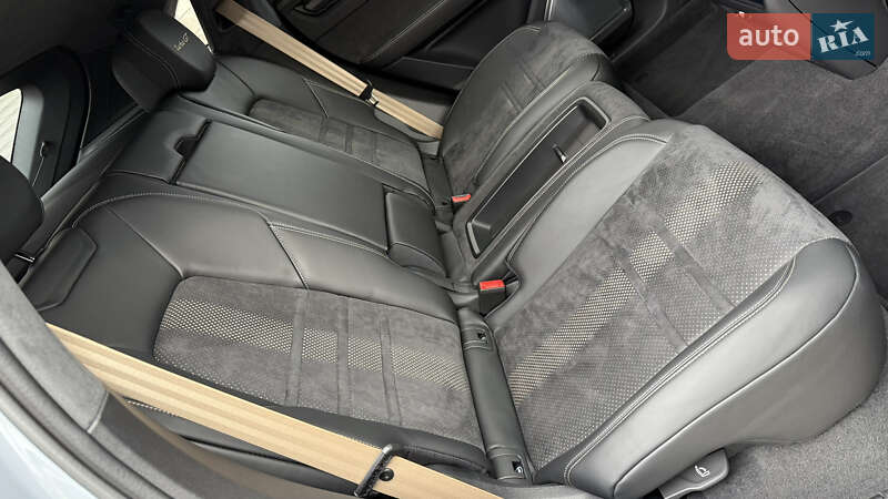 Позашляховик / Кросовер Porsche Cayenne Coupe 2022 в Дніпрі фото 39 Позашляховик / Кросовер Porsche Cayenne Coupe 2022 в Дніпрі